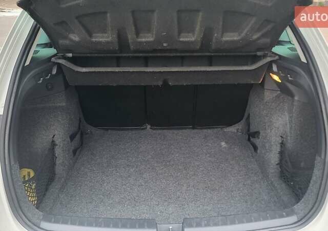 Белый Сеат Ибица, объемом двигателя 1.2 л и пробегом 290 тыс. км за 5500 $, фото 6 на Automoto.ua