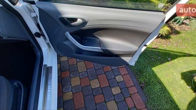 Білий Сеат Ibiza, об'ємом двигуна 1.2 л та пробігом 237 тис. км за 5500 $, фото 11 на Automoto.ua