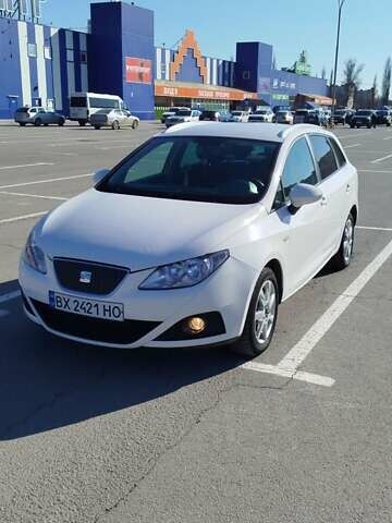 Белый Сеат Ибица, объемом двигателя 1.2 л и пробегом 238 тыс. км за 5000 $, фото 3 на Automoto.ua