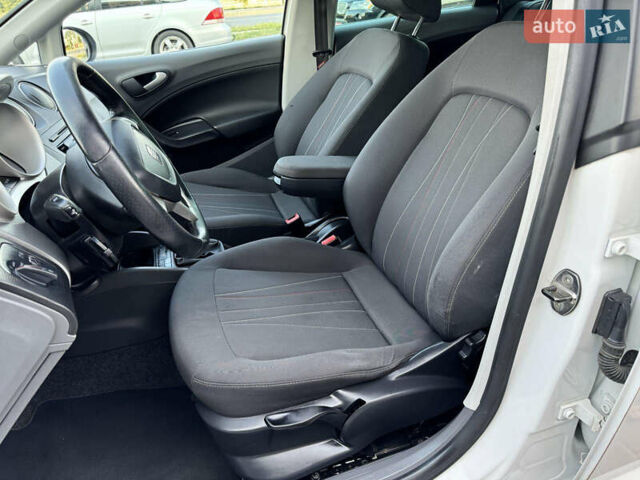 Белый Сеат Ибица, объемом двигателя 1.2 л и пробегом 212 тыс. км за 6100 $, фото 9 на Automoto.ua