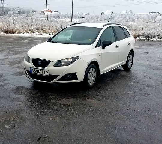 Білий Сеат Ibiza, об'ємом двигуна 1.2 л та пробігом 155 тис. км за 6200 $, фото 5 на Automoto.ua