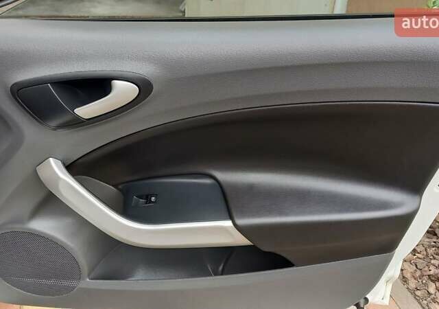 Белый Сеат Ибица, объемом двигателя 1.2 л и пробегом 231 тыс. км за 5800 $, фото 17 на Automoto.ua