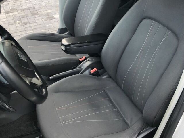 Сеат Ибица 2011 в Виннице на Automoto.ua Белый Сеат Ибица, объемом двигателя 1.2 л и пробегом 240 тыс. км за 4500 $, фото 14 на Automoto.ua