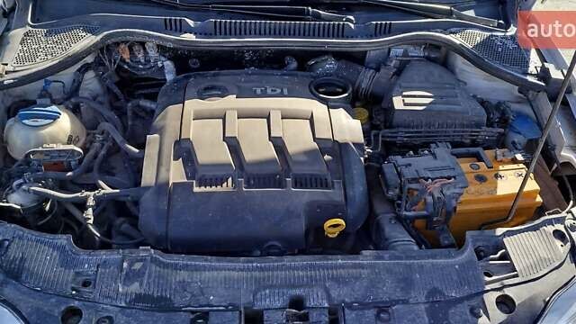 Белый Сеат Ибица, объемом двигателя 1.2 л и пробегом 238 тыс. км за 5000 $, фото 7 на Automoto.ua