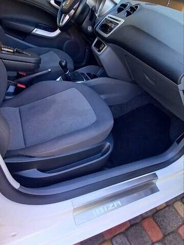 Сеат Ибица 2011 в Калуше на Automoto.ua Белый Сеат Ибица, объемом двигателя 1.2 л и пробегом 233 тыс. км за 5900 $, фото 25 на Automoto.ua