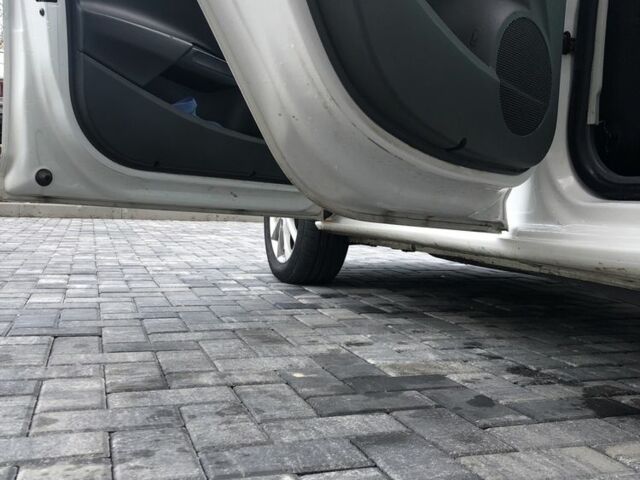 Сеат Ибица 2011 в Виннице на Automoto.ua Белый Сеат Ибица, объемом двигателя 1.2 л и пробегом 240 тыс. км за 4500 $, фото 11 на Automoto.ua