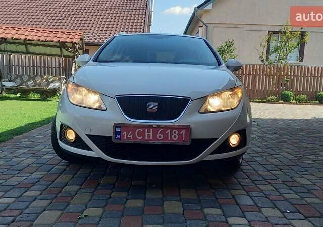 Сеат Ибица 2011 в Калуше на Automoto.ua Белый Сеат Ибица, объемом двигателя 1.2 л и пробегом 233 тыс. км за 5900 $, фото 9 на Automoto.ua
