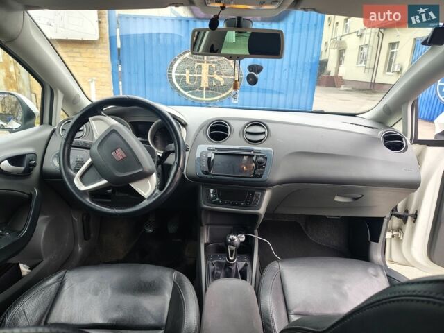 Білий Сеат Ibiza, об'ємом двигуна 1.2 л та пробігом 310 тис. км за 4200 $, фото 10 на Automoto.ua