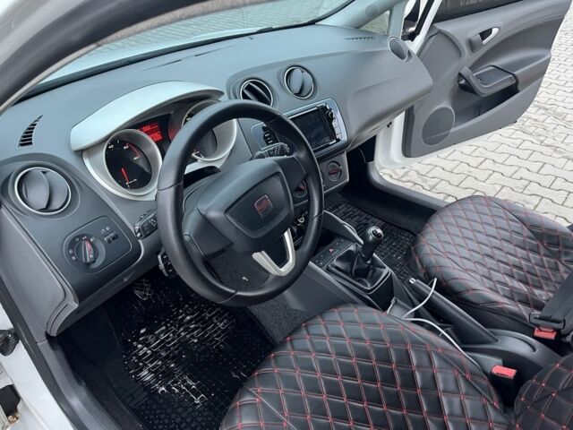 Белый Сеат Ибица, объемом двигателя 1.6 л и пробегом 187 тыс. км за 6300 $, фото 10 на Automoto.ua