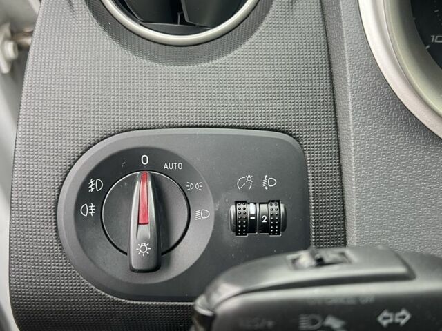 Белый Сеат Ибица, объемом двигателя 1.2 л и пробегом 277 тыс. км за 4799 $, фото 16 на Automoto.ua