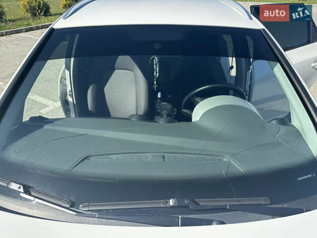 Білий Сеат Ibiza, об'ємом двигуна 1.2 л та пробігом 255 тис. км за 6150 $, фото 13 на Automoto.ua