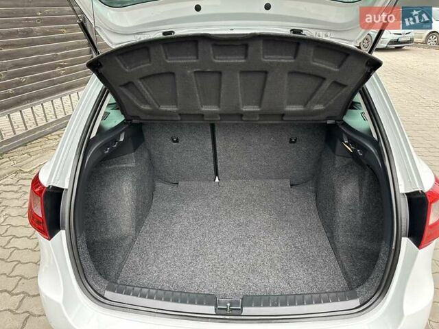 Белый Сеат Ибица, объемом двигателя 1.39 л и пробегом 159 тыс. км за 8700 $, фото 25 на Automoto.ua