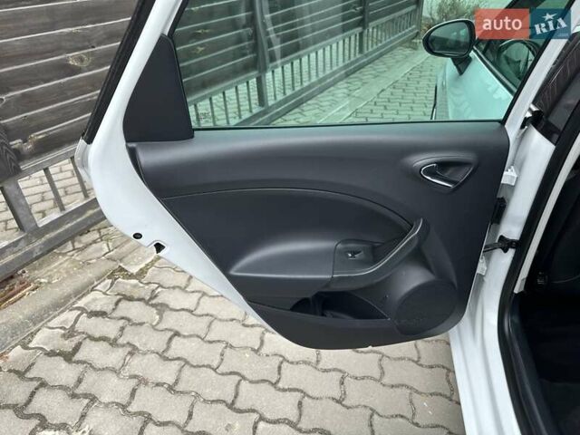 Белый Сеат Ибица, объемом двигателя 1.39 л и пробегом 159 тыс. км за 8700 $, фото 21 на Automoto.ua
