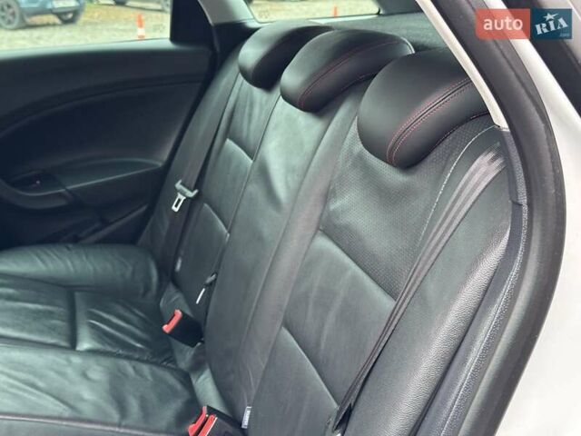 Белый Сеат Ибица, объемом двигателя 1.39 л и пробегом 159 тыс. км за 8700 $, фото 23 на Automoto.ua