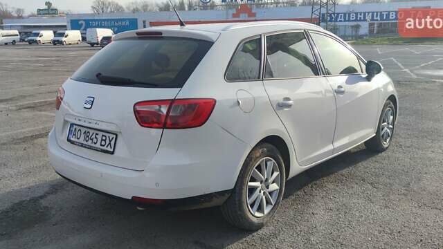 Белый Сеат Ибица, объемом двигателя 1.6 л и пробегом 235 тыс. км за 6500 $, фото 4 на Automoto.ua