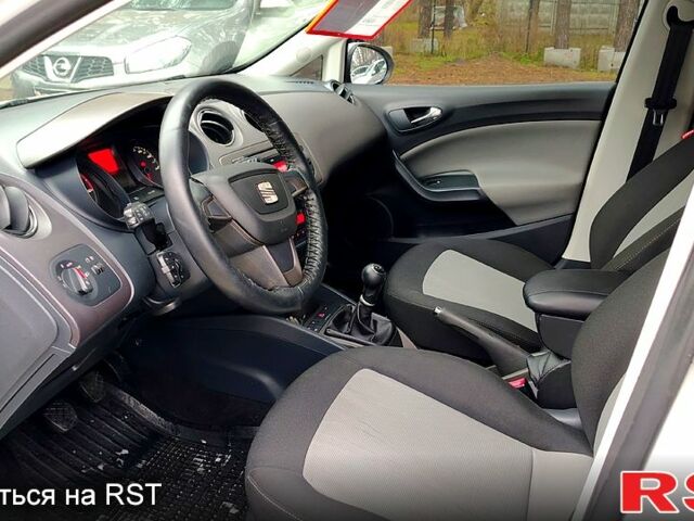 Белый Сеат Ибица, объемом двигателя 1.2 л и пробегом 248 тыс. км за 4499 $, фото 8 на Automoto.ua