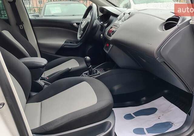 Белый Сеат Ибица, объемом двигателя 1.2 л и пробегом 248 тыс. км за 4499 $, фото 14 на Automoto.ua