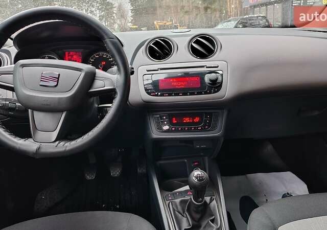 Белый Сеат Ибица, объемом двигателя 1.2 л и пробегом 248 тыс. км за 4499 $, фото 13 на Automoto.ua