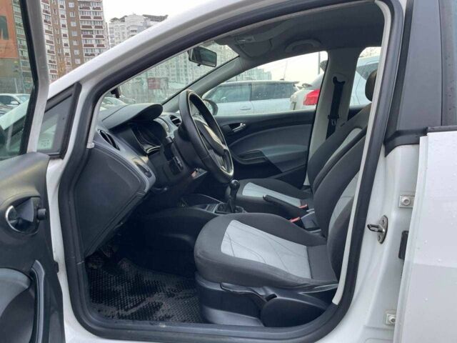 Білий Сеат Ibiza, об'ємом двигуна 1.2 л та пробігом 278 тис. км за 6990 $, фото 7 на Automoto.ua