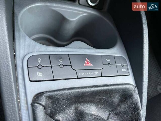 Білий Сеат Ibiza, об'ємом двигуна 1.2 л та пробігом 278 тис. км за 6990 $, фото 23 на Automoto.ua