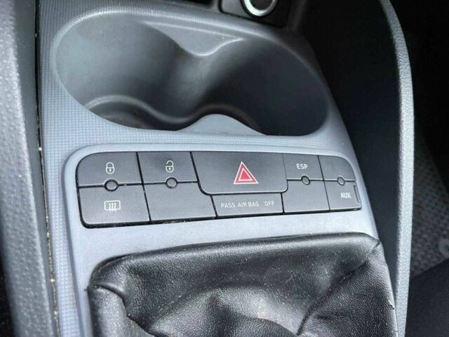 Білий Сеат Ibiza, об'ємом двигуна 1.2 л та пробігом 278 тис. км за 6990 $, фото 22 на Automoto.ua