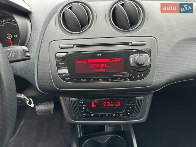 Белый Сеат Ибица, объемом двигателя 1.39 л и пробегом 159 тыс. км за 8700 $, фото 17 на Automoto.ua
