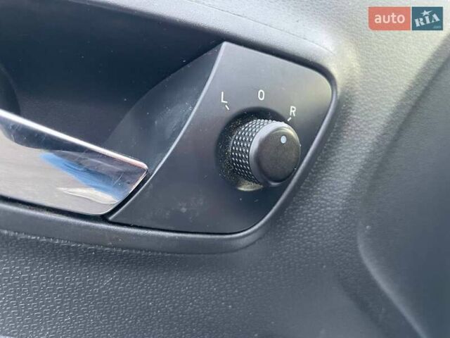 Білий Сеат Ibiza, об'ємом двигуна 1.2 л та пробігом 278 тис. км за 6990 $, фото 16 на Automoto.ua