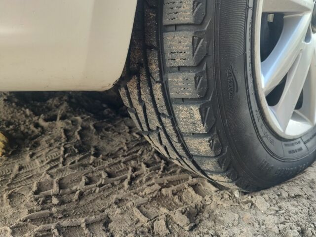 Сеат Ибица 2012 в Обухове на Automoto.ua Белый Сеат Ибица, объемом двигателя 1.2 л и пробегом 280 тыс. км за 7300 $, фото 7 на Automoto.ua