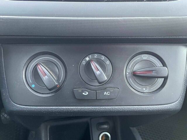 Білий Сеат Ibiza, об'ємом двигуна 1.2 л та пробігом 278 тис. км за 6990 $, фото 21 на Automoto.ua