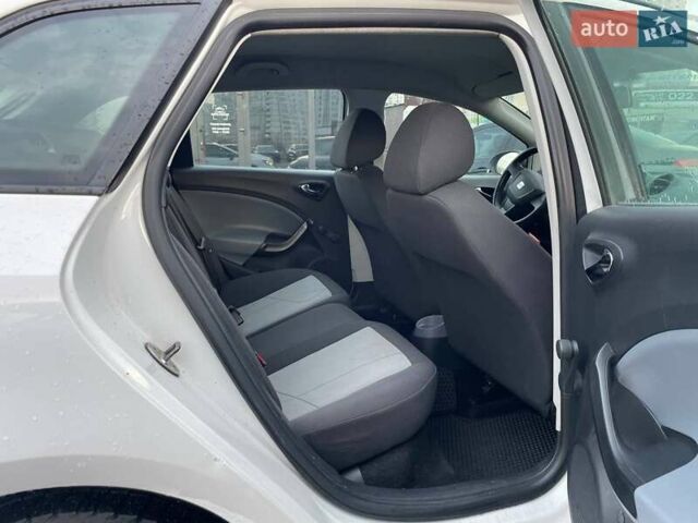 Білий Сеат Ibiza, об'ємом двигуна 1.2 л та пробігом 278 тис. км за 6990 $, фото 10 на Automoto.ua