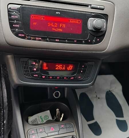 Белый Сеат Ибица, объемом двигателя 1.2 л и пробегом 248 тыс. км за 4499 $, фото 11 на Automoto.ua