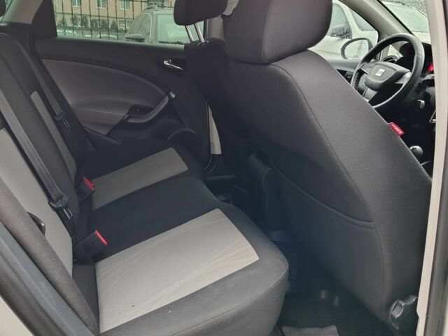 Белый Сеат Ибица, объемом двигателя 1.2 л и пробегом 248 тыс. км за 4499 $, фото 13 на Automoto.ua