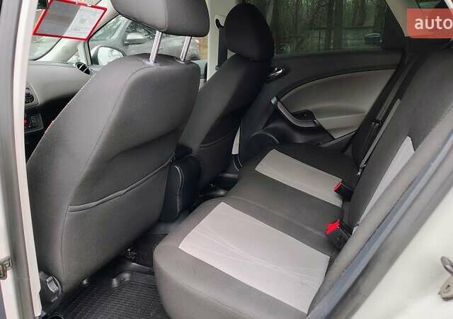 Белый Сеат Ибица, объемом двигателя 1.2 л и пробегом 248 тыс. км за 4499 $, фото 12 на Automoto.ua