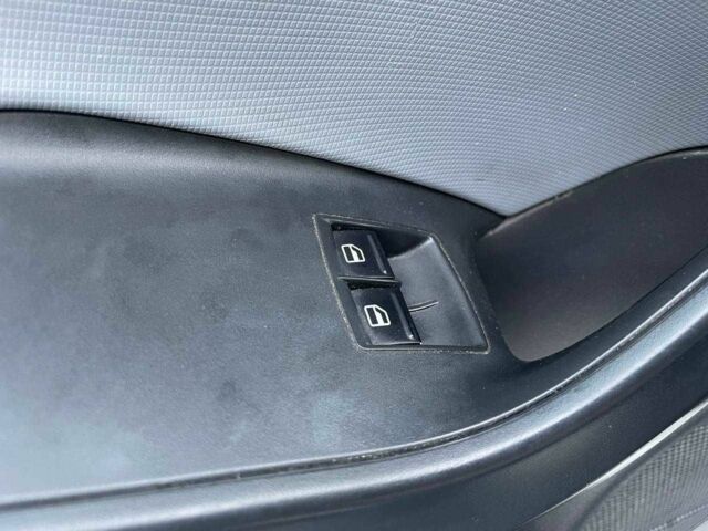 Білий Сеат Ibiza, об'ємом двигуна 1.2 л та пробігом 278 тис. км за 6990 $, фото 14 на Automoto.ua