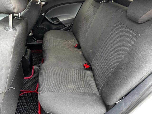 Белый Сеат Ибица, объемом двигателя 1.2 л и пробегом 225 тыс. км за 5990 $, фото 22 на Automoto.ua