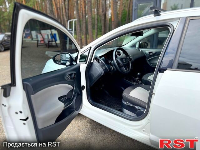 Белый Сеат Ибица, объемом двигателя 1.2 л и пробегом 242 тыс. км за 5499 $, фото 7 на Automoto.ua