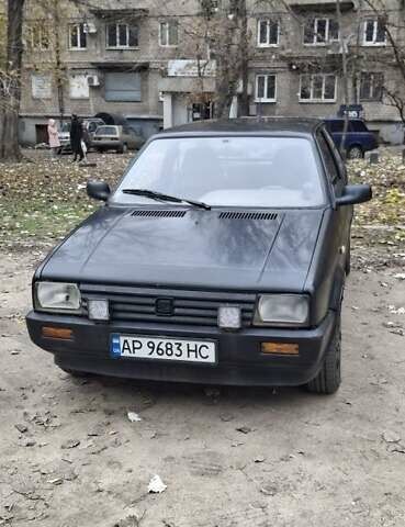 Черный Сеат Ибица, объемом двигателя 0.9 л и пробегом 320 тыс. км за 1000 $, фото 1 на Automoto.ua