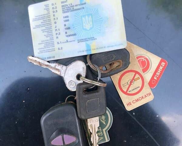 Черный Сеат Ибица, объемом двигателя 1.5 л и пробегом 196 тыс. км за 888 $, фото 5 на Automoto.ua