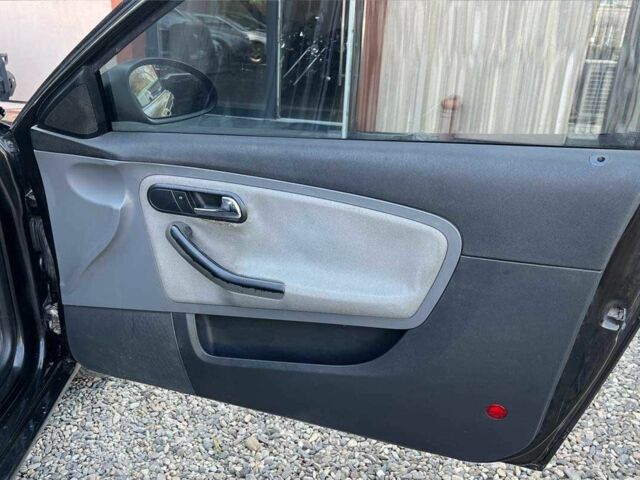 Чорний Сеат Ibiza, об'ємом двигуна 1.4 л та пробігом 174 тис. км за 3300 $, фото 7 на Automoto.ua