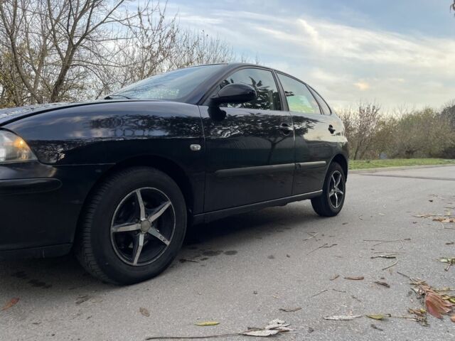 Чорний Сеат Ibiza, об'ємом двигуна 1.2 л та пробігом 209 тис. км за 2700 $, фото 3 на Automoto.ua