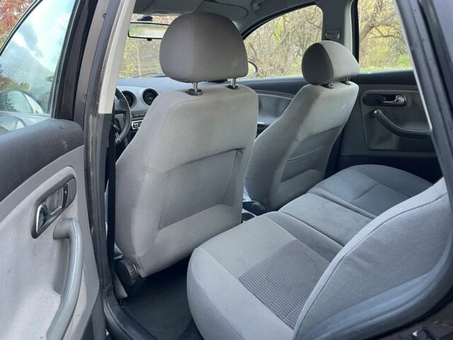 Чорний Сеат Ibiza, об'ємом двигуна 1.2 л та пробігом 209 тис. км за 2700 $, фото 11 на Automoto.ua