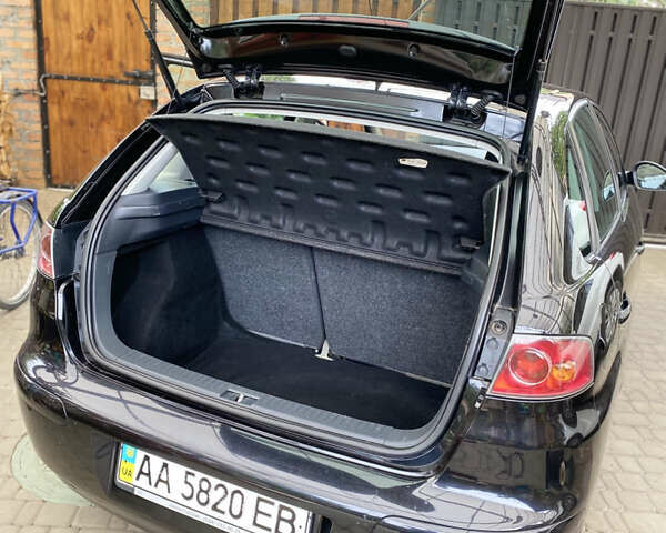 Чорний Сеат Ibiza, об'ємом двигуна 1.39 л та пробігом 139 тис. км за 5000 $, фото 13 на Automoto.ua