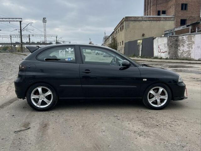 Чорний Сеат Ibiza, об'ємом двигуна 2 л та пробігом 265 тис. км за 4800 $, фото 4 на Automoto.ua