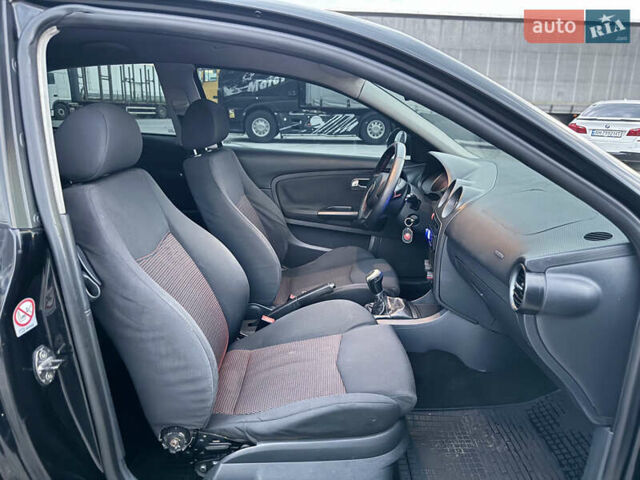 Чорний Сеат Ibiza, об'ємом двигуна 2 л та пробігом 97 тис. км за 4000 $, фото 10 на Automoto.ua