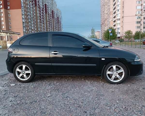 Чорний Сеат Ibiza, об'ємом двигуна 1.98 л та пробігом 208 тис. км за 4200 $, фото 2 на Automoto.ua