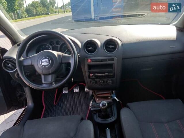 Черный Сеат Ибица, объемом двигателя 2 л и пробегом 297 тыс. км за 3200 $, фото 5 на Automoto.ua
