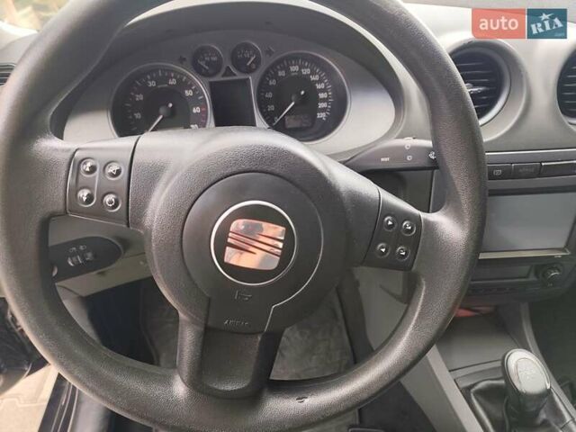 Чорний Сеат Ibiza, об'ємом двигуна 1.39 л та пробігом 246 тис. км за 3450 $, фото 10 на Automoto.ua