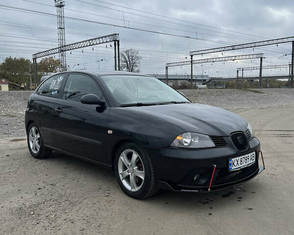 Черный Сеат Ибица, объемом двигателя 2 л и пробегом 265 тыс. км за 4800 $, фото 5 на Automoto.ua