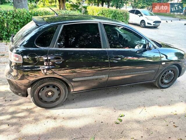 Черный Сеат Ибица, объемом двигателя 1.39 л и пробегом 208 тыс. км за 5000 $, фото 3 на Automoto.ua