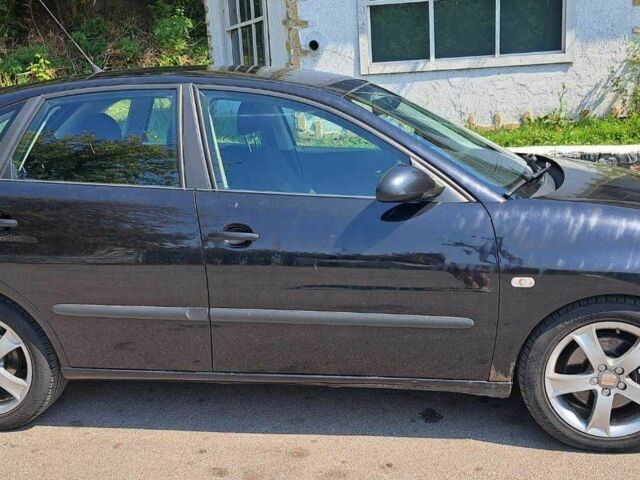 Черный Сеат Ибица, объемом двигателя 2 л и пробегом 136 тыс. км за 4200 $, фото 1 на Automoto.ua